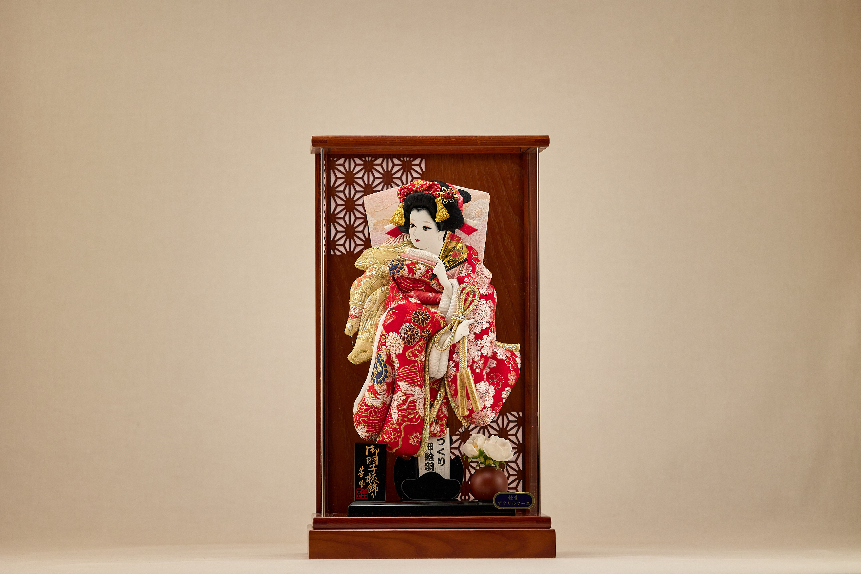 小春日10号立体振袖金襴 羽子板 茨城県 ひたちなか市 節句人形専門店 人形の桜井 水戸市 那珂市 東海村 日立市 常陸太田市 常陸大宮市 笠間市 大子町 大洗町 城里町 高萩市 北茨城市 鉾田市 茨城町 小美玉市 石岡市 桜川市