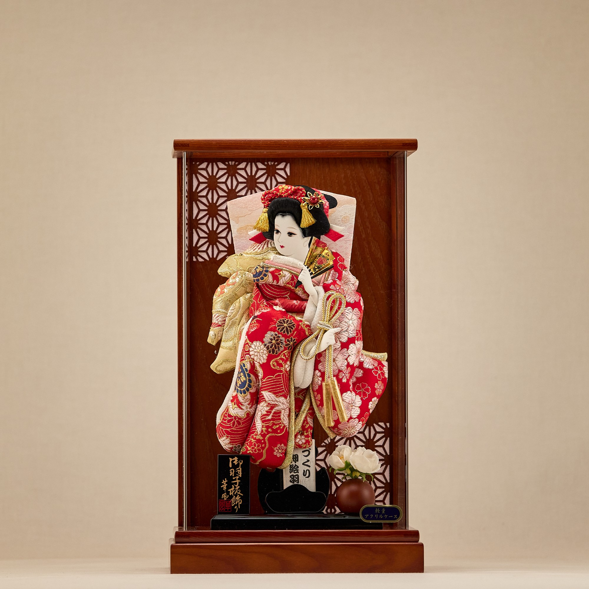 小春日10号立体振袖金襴 羽子板 茨城県 ひたちなか市 節句人形専門店 人形の桜井 水戸市 那珂市 東海村 日立市 常陸太田市 常陸大宮市 笠間市 大子町 大洗町 城里町 高萩市 北茨城市 鉾田市 茨城町 小美玉市 石岡市 桜川市