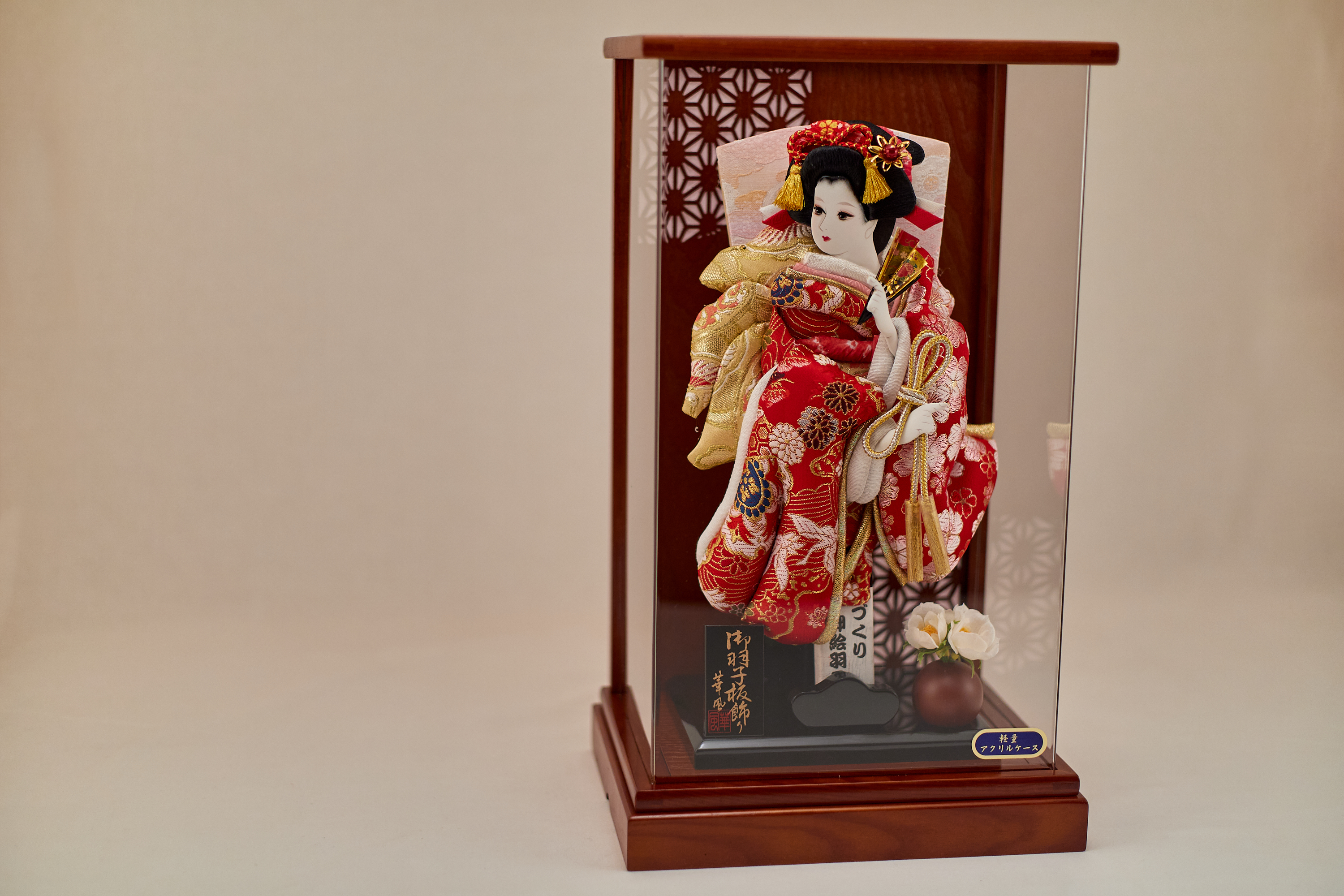 小春日10号立体振袖金襴 羽子板 茨城県 ひたちなか市 節句人形専門店 人形の桜井 水戸市 那珂市 東海村 日立市 常陸太田市 常陸大宮市 笠間市 大子町 大洗町 城里町 高萩市 北茨城市 鉾田市 茨城町 小美玉市 石岡市 桜川市