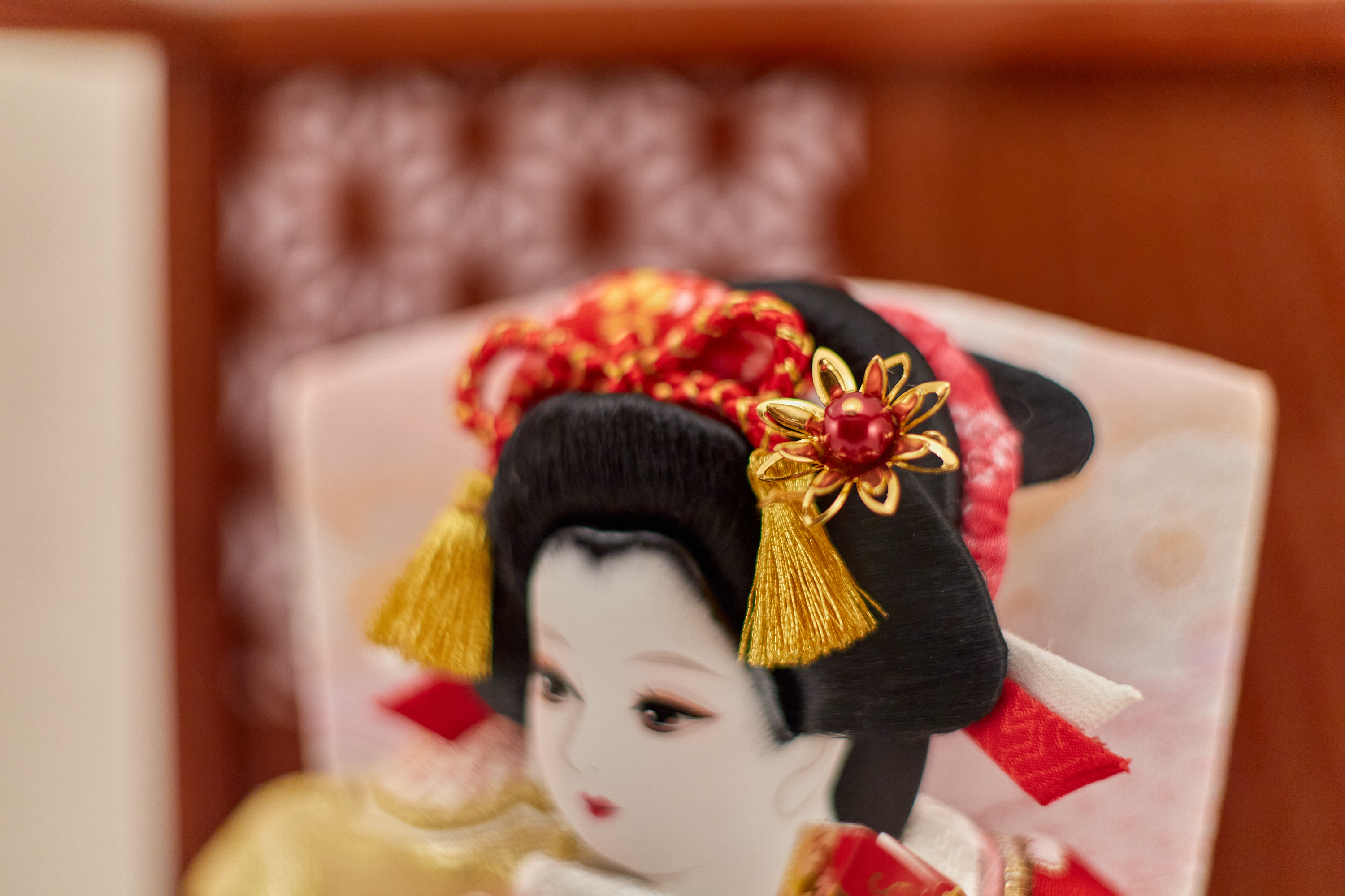 小春日10号立体振袖金襴 羽子板 茨城県 ひたちなか市 節句人形専門店 人形の桜井 水戸市 那珂市 東海村 日立市 常陸太田市 常陸大宮市 笠間市 大子町 大洗町 城里町 高萩市 北茨城市 鉾田市 茨城町 小美玉市 石岡市 桜川市