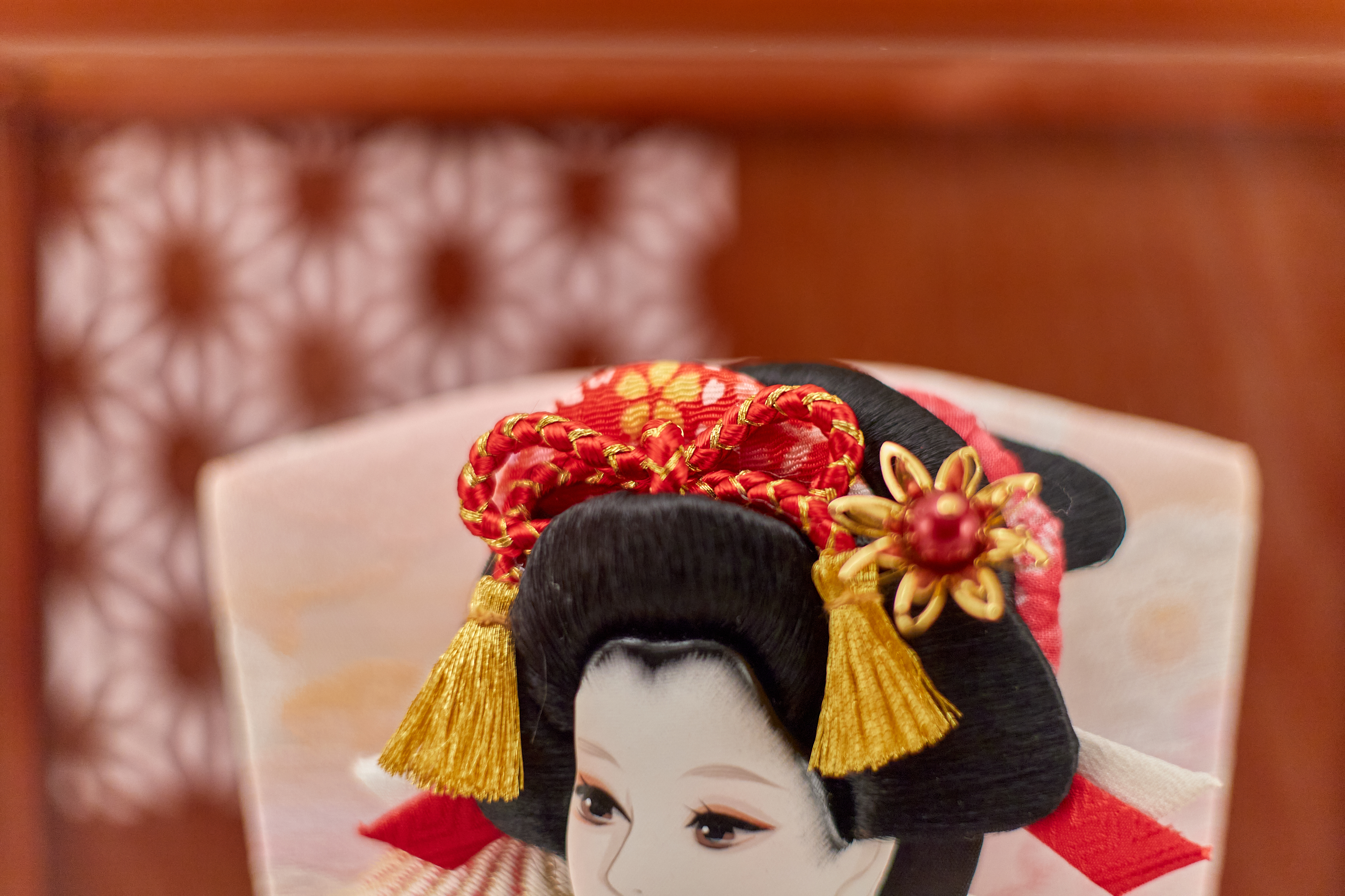 小春日10号立体振袖金襴 羽子板 茨城県 ひたちなか市 節句人形専門店 人形の桜井 水戸市 那珂市 東海村 日立市 常陸太田市 常陸大宮市 笠間市 大子町 大洗町 城里町 高萩市 北茨城市 鉾田市 茨城町 小美玉市 石岡市 桜川市