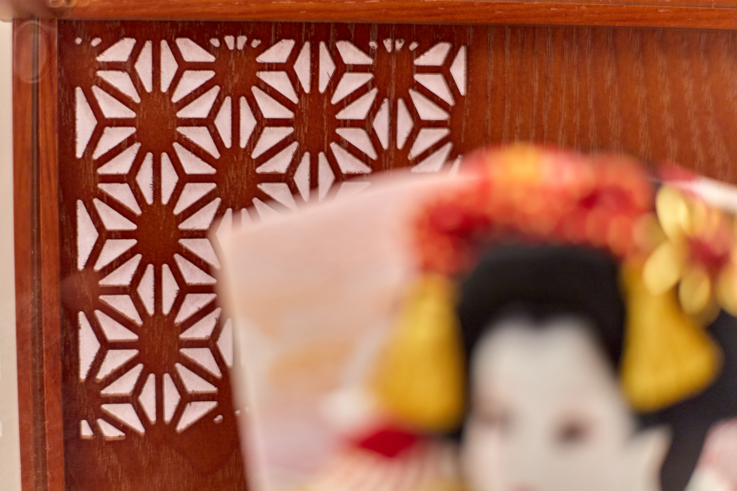 小春日10号立体振袖金襴 羽子板 茨城県 ひたちなか市 節句人形専門店 人形の桜井 水戸市 那珂市 東海村 日立市 常陸太田市 常陸大宮市 笠間市 大子町 大洗町 城里町 高萩市 北茨城市 鉾田市 茨城町 小美玉市 石岡市 桜川市