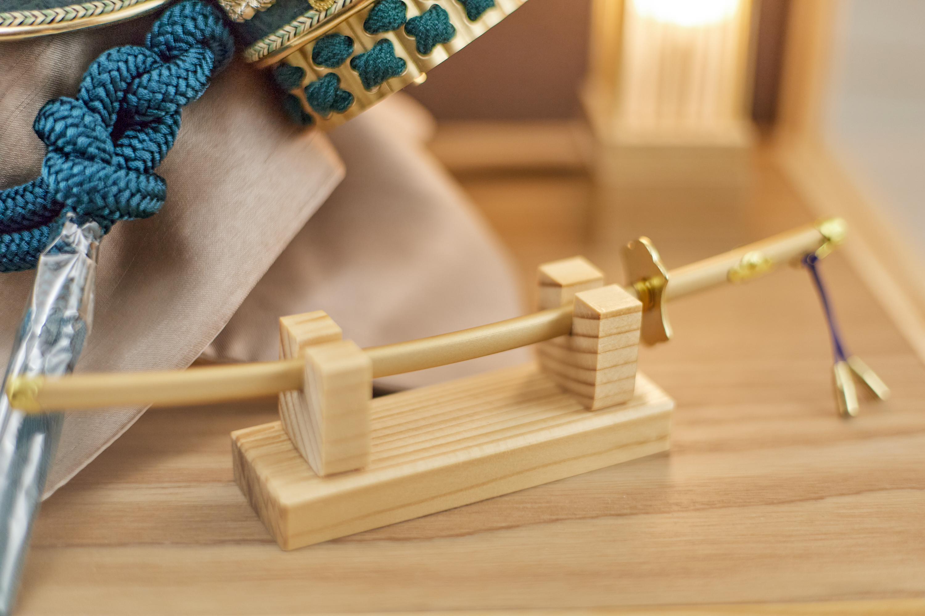 兜飾り 8号伊達兜ケース飾り 五月人形 茨城県ひたちなか市 節句人形専門店 人形の桜井 水戸市 那珂市 東海村 日立市 常陸太田市 常陸大宮市 大洗町 茨城町 笠間市 城里町