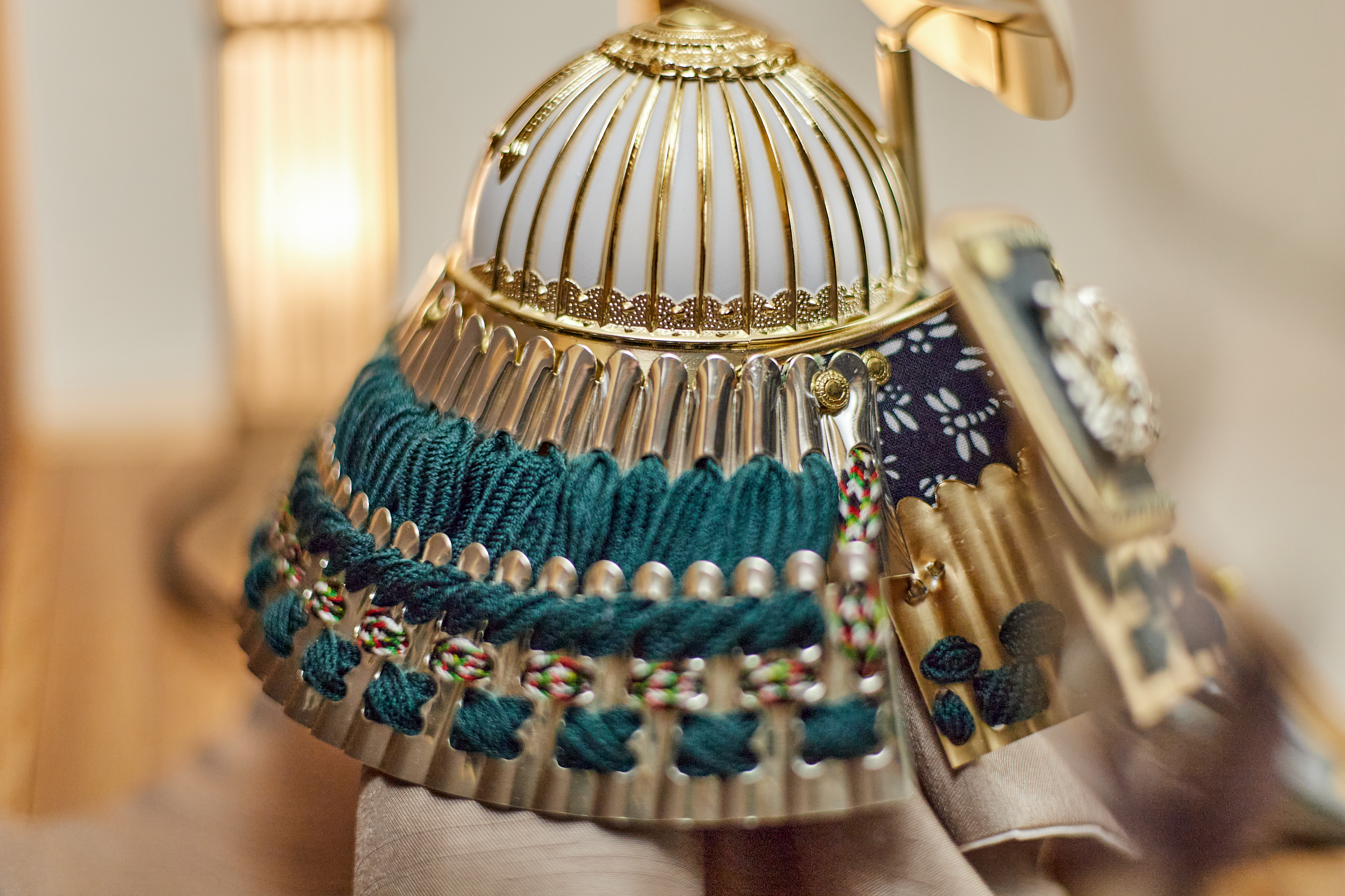 兜飾り 8号伊達兜ケース飾り 五月人形 茨城県ひたちなか市 節句人形専門店 人形の桜井 水戸市 那珂市 東海村 日立市 常陸太田市 常陸大宮市 大洗町 茨城町 笠間市 城里町