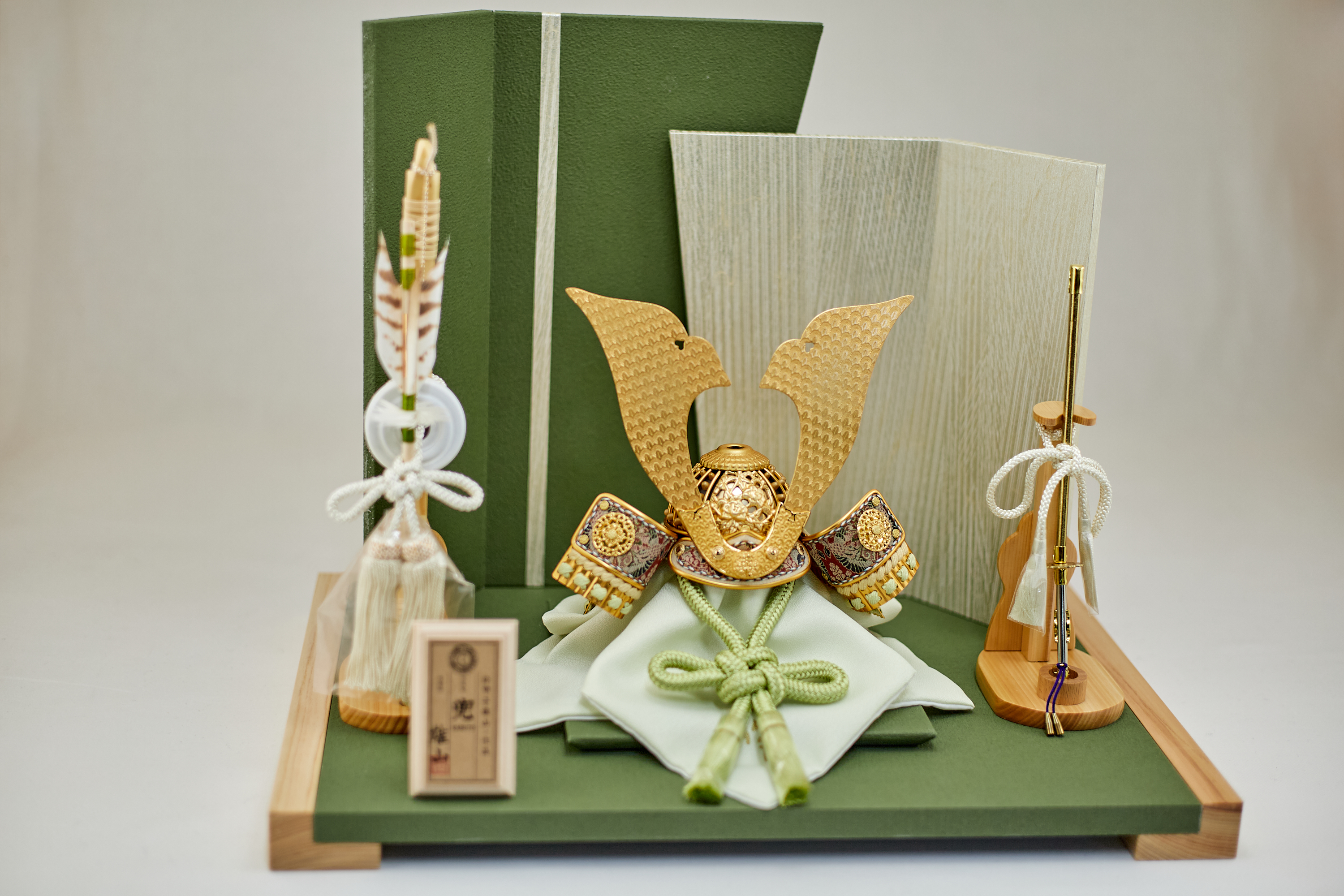 兜飾り 天賦之兜 葵 五月人形 茨城県ひたちなか市 節句人形専門店 人形の桜井 水戸市 那珂市 東海村 日立市 常陸太田市 常陸大宮市 大洗町 茨城町 笠間市 城里町