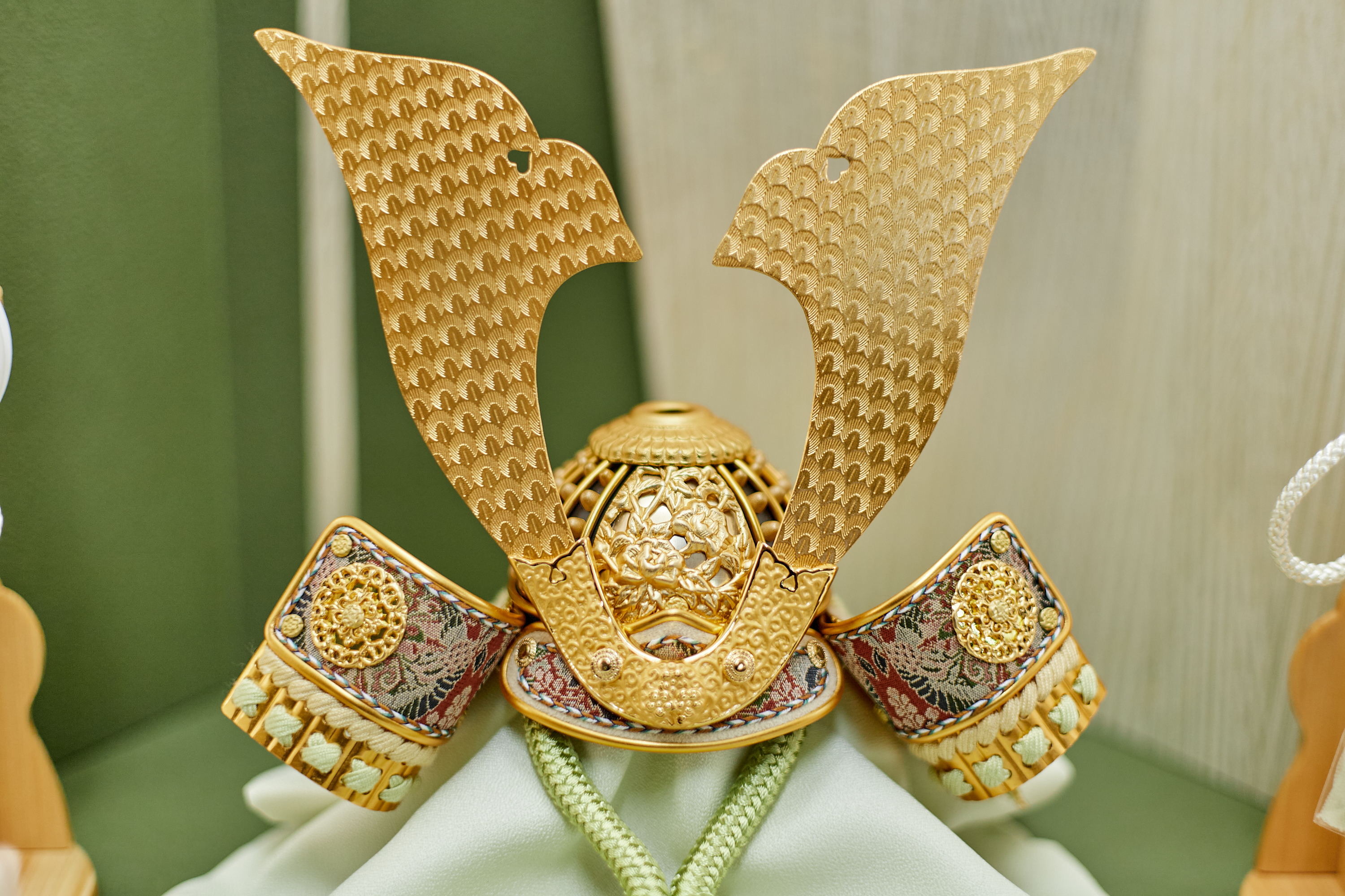 兜飾り 天賦之兜 葵 五月人形 茨城県ひたちなか市 節句人形専門店 人形の桜井 水戸市 那珂市 東海村 日立市 常陸太田市 常陸大宮市 大洗町 茨城町 笠間市 城里町