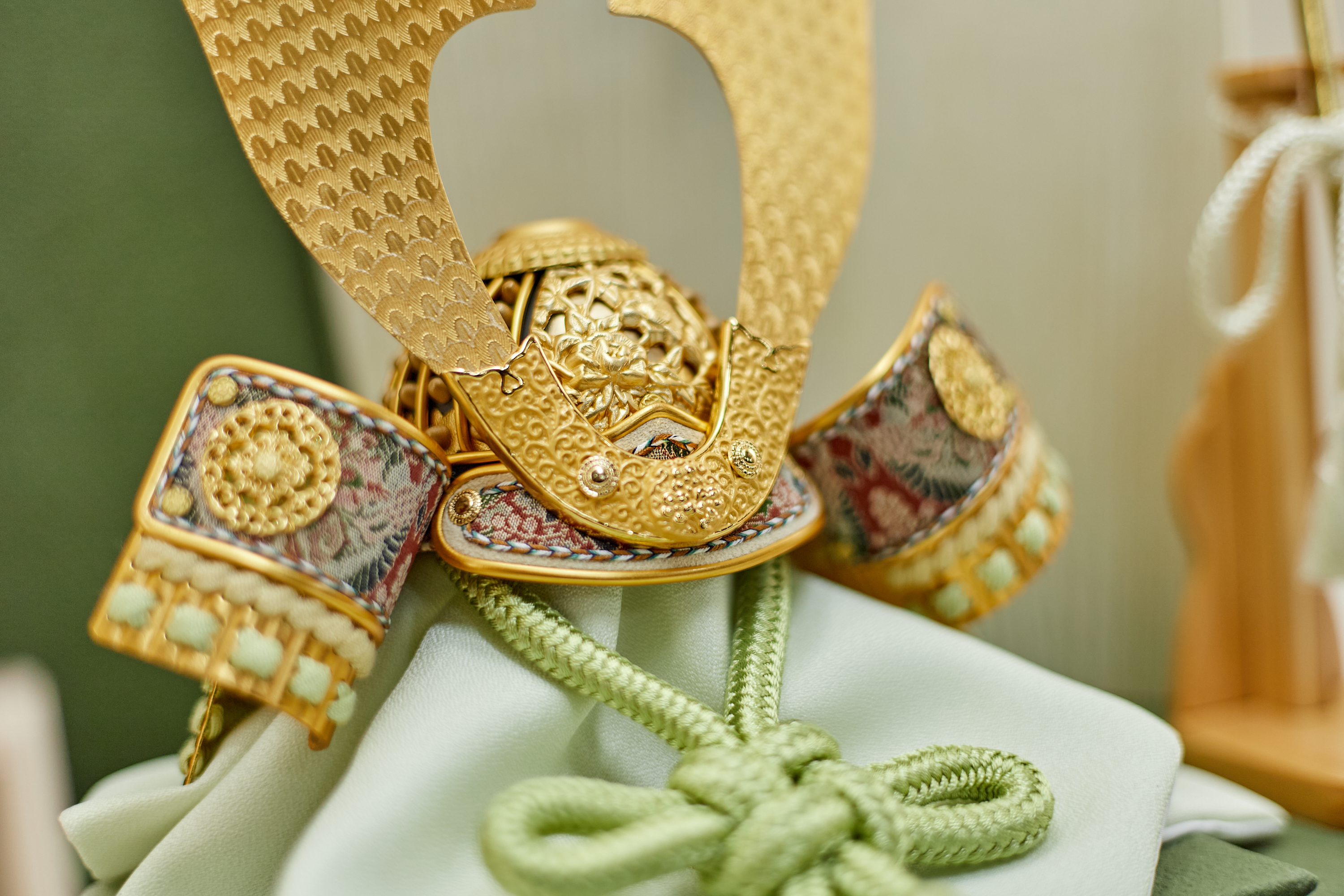 兜飾り 天賦之兜 葵 五月人形 茨城県ひたちなか市 節句人形専門店 人形の桜井 水戸市 那珂市 東海村 日立市 常陸太田市 常陸大宮市 大洗町 茨城町 笠間市 城里町