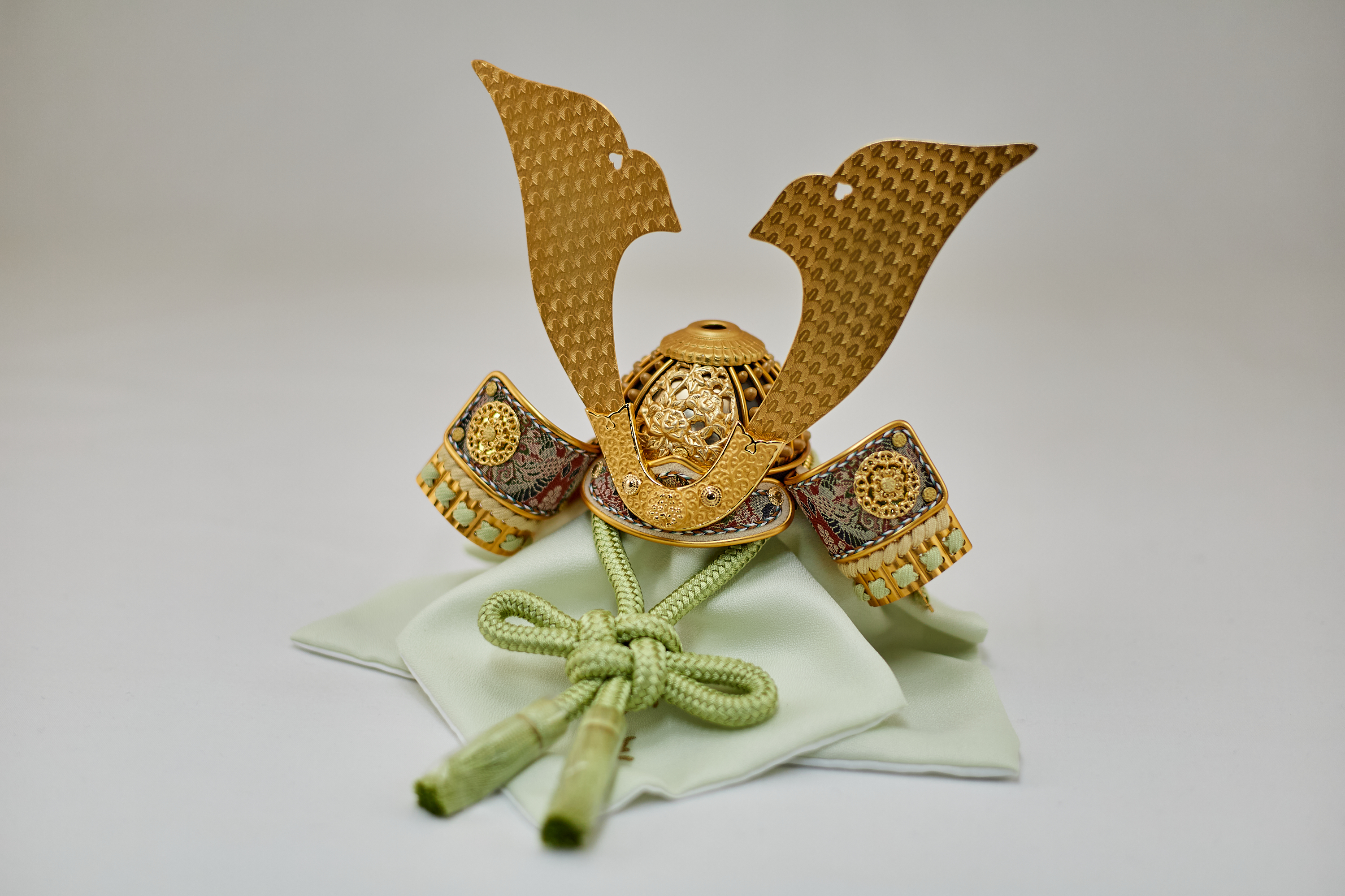 兜飾り 天賦之兜 葵 五月人形 茨城県ひたちなか市 節句人形専門店 人形の桜井 水戸市 那珂市 東海村 日立市 常陸太田市 常陸大宮市 大洗町 茨城町 笠間市 城里町