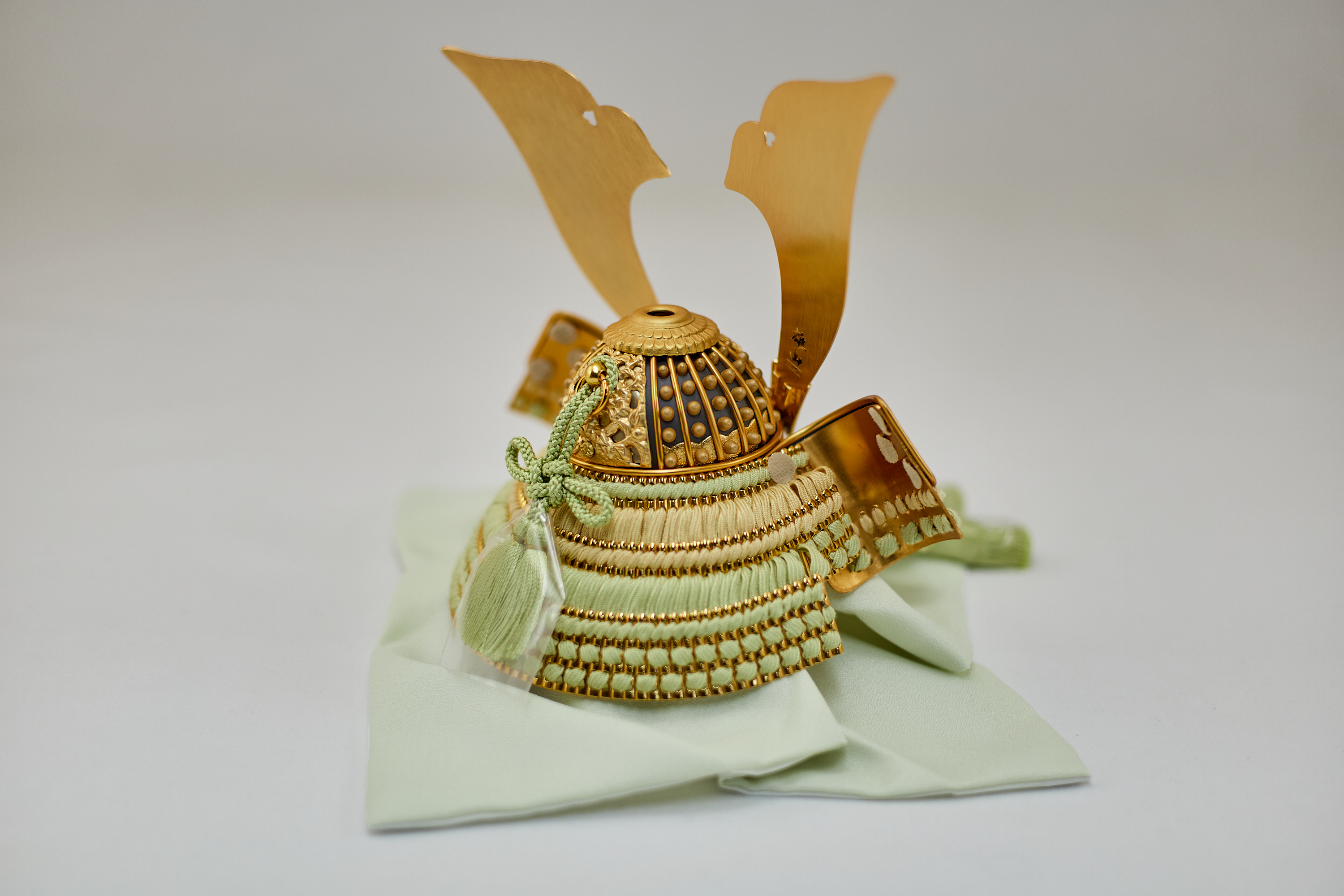 兜飾り 天賦之兜 葵 五月人形 茨城県ひたちなか市 節句人形専門店 人形の桜井 水戸市 那珂市 東海村 日立市 常陸太田市 常陸大宮市 大洗町 茨城町 笠間市 城里町