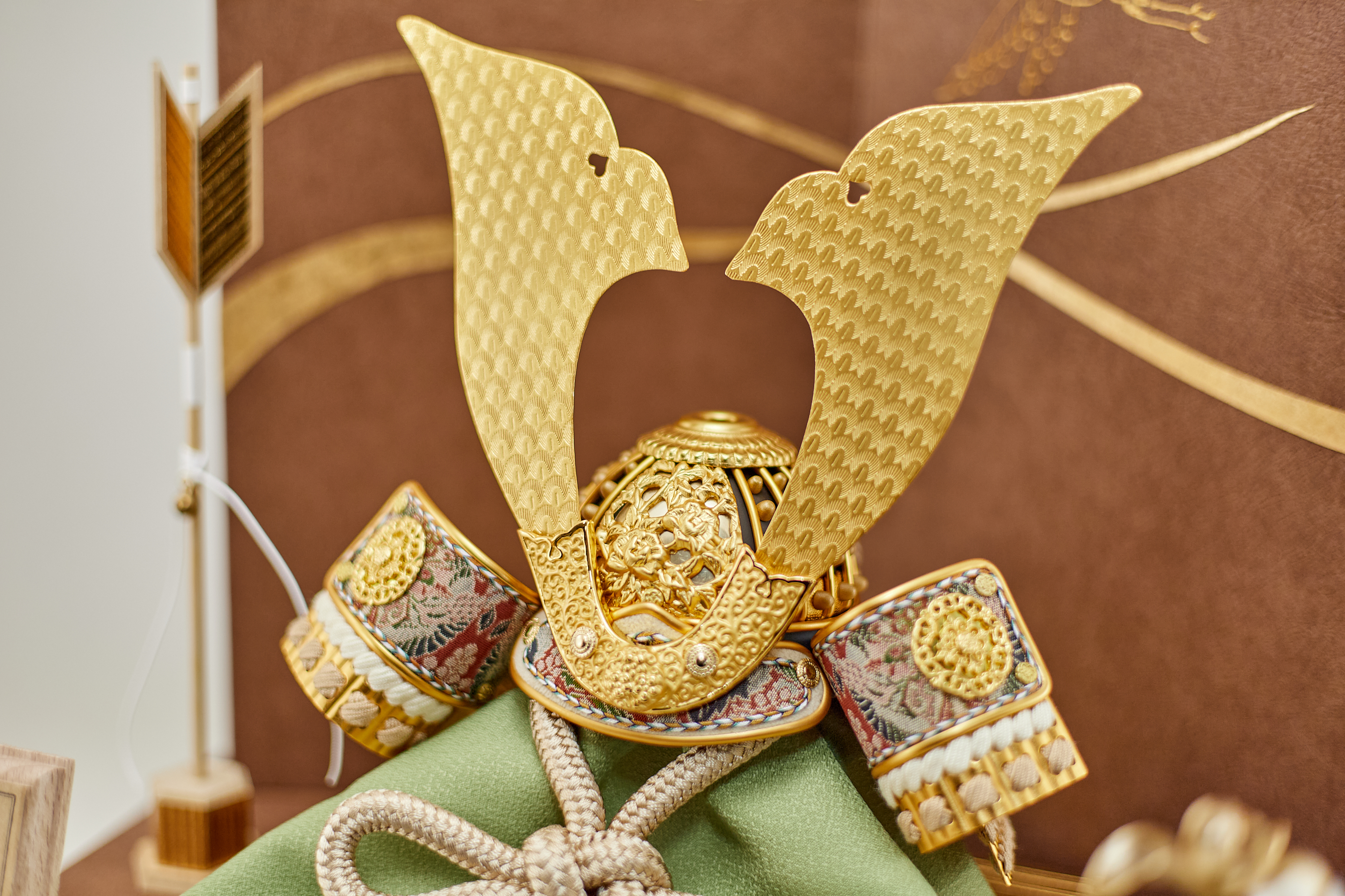 兜飾り 兜収納飾り 天賦之兜 大地 五月人形 茨城県ひたちなか市 節句人形専門店 人形の桜井 水戸市 那珂市 東海村 日立市 常陸太田市 常陸大宮市 大洗町 茨城町 笠間市 城里町