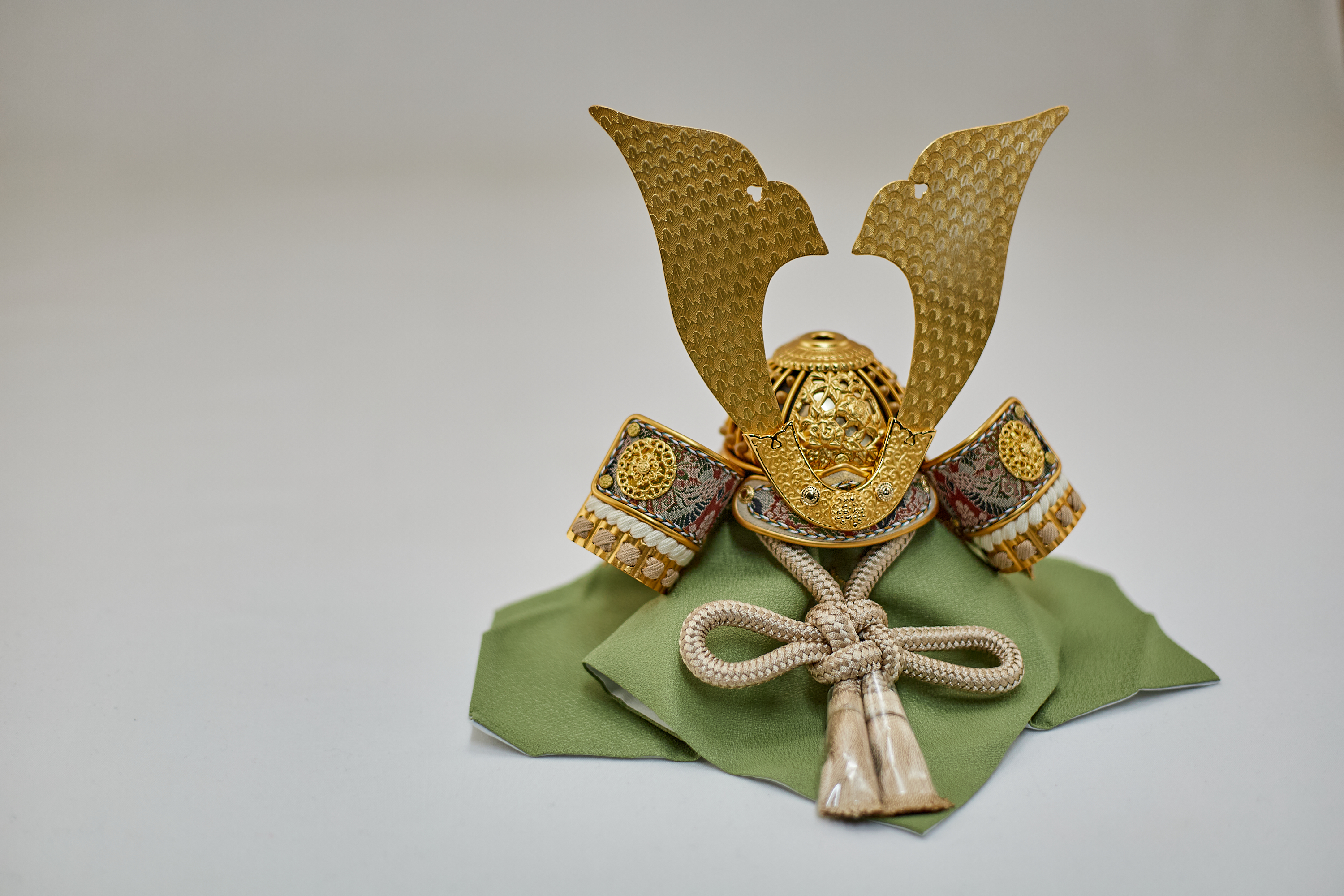 兜飾り 兜収納飾り 天賦之兜 大地 五月人形 茨城県ひたちなか市 節句人形専門店 人形の桜井 水戸市 那珂市 東海村 日立市 常陸太田市 常陸大宮市 大洗町 茨城町 笠間市 城里町